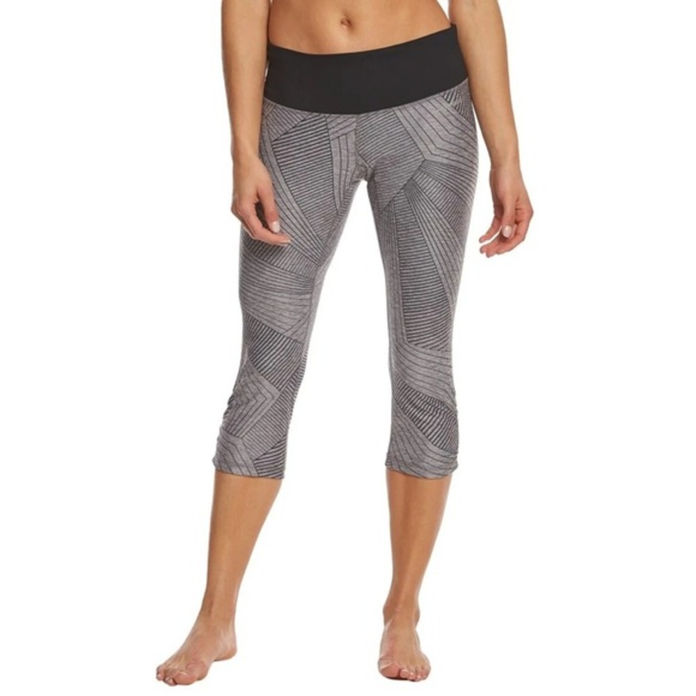 Brooks Leggings Womens L Gray‎ Cropped Running Capris Athleisure Modern Classic